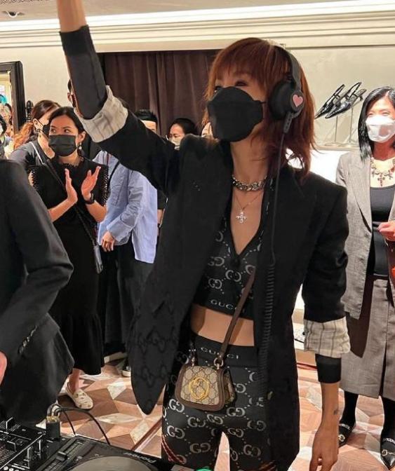 橘子晚报/童星邵一卜因校园*力暴**跳楼；秀智新戏开播；