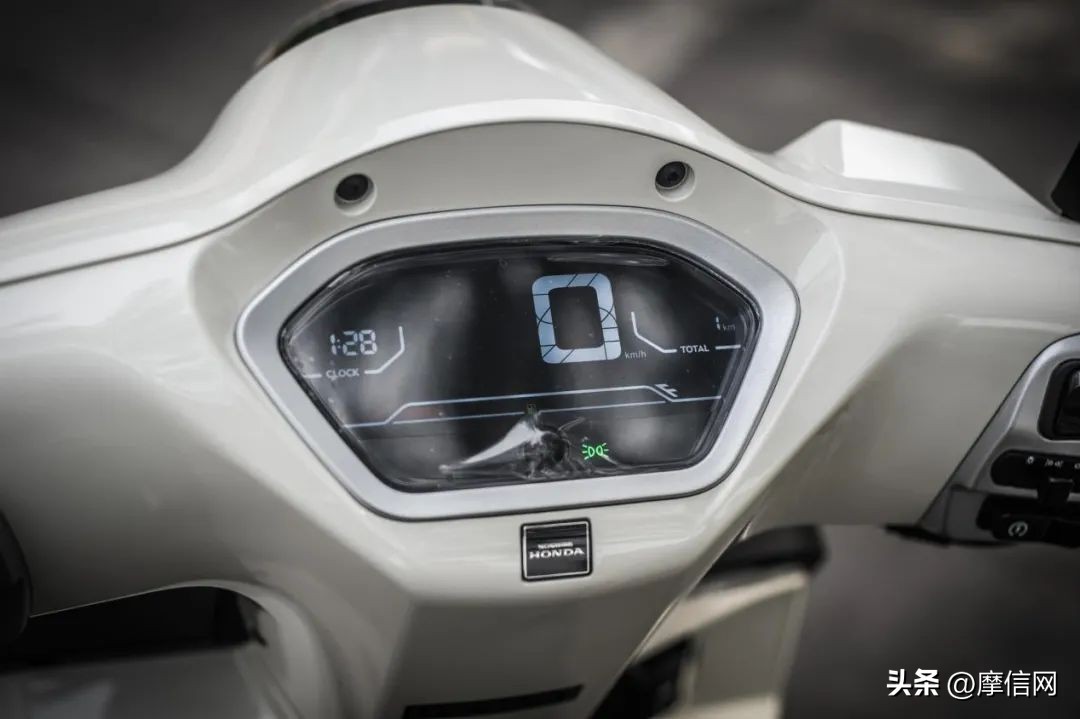 新大洲本田ns125la驾驶感受,新大洲本田NS125LA优点和缺点