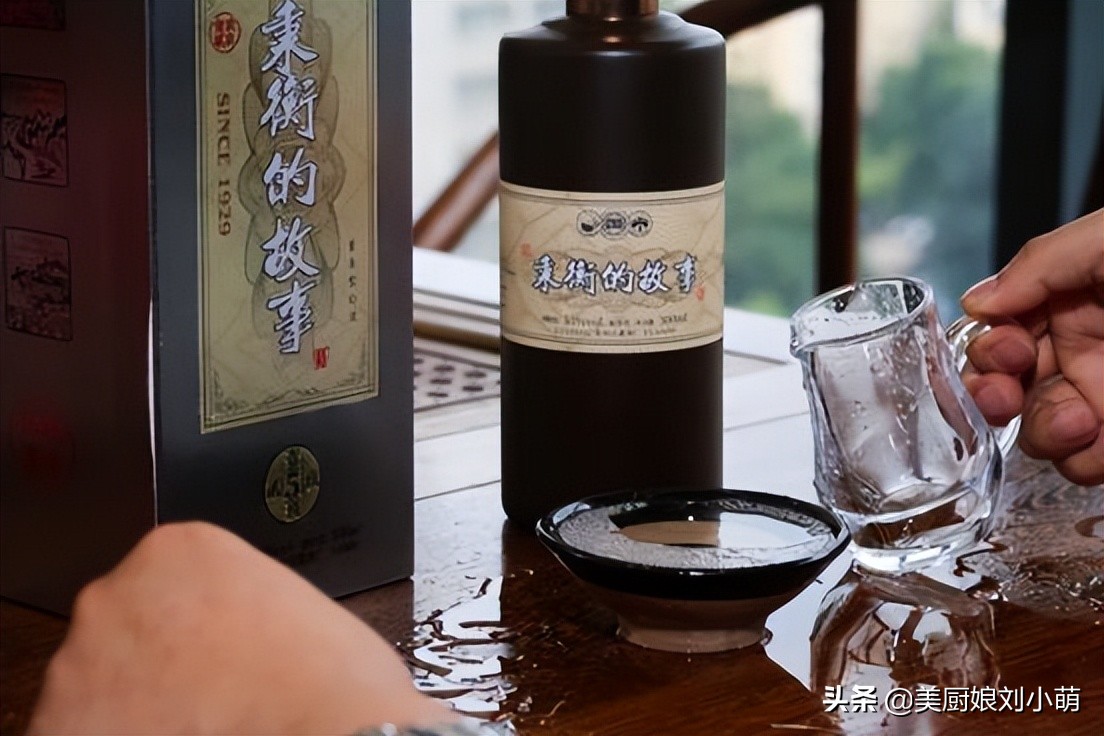 湖北农村老汉，办酒席拉来一车茅台，一车中华烟！引发网友热议