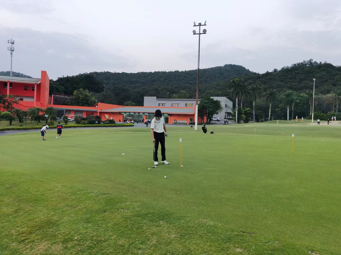 化学应用化学专业就业前景,应用化学女生考什么专业