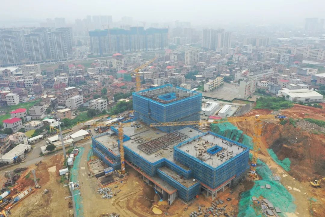 【项目奋战年】总投资6亿多元！南安这所医院迁建，一期主体封顶！