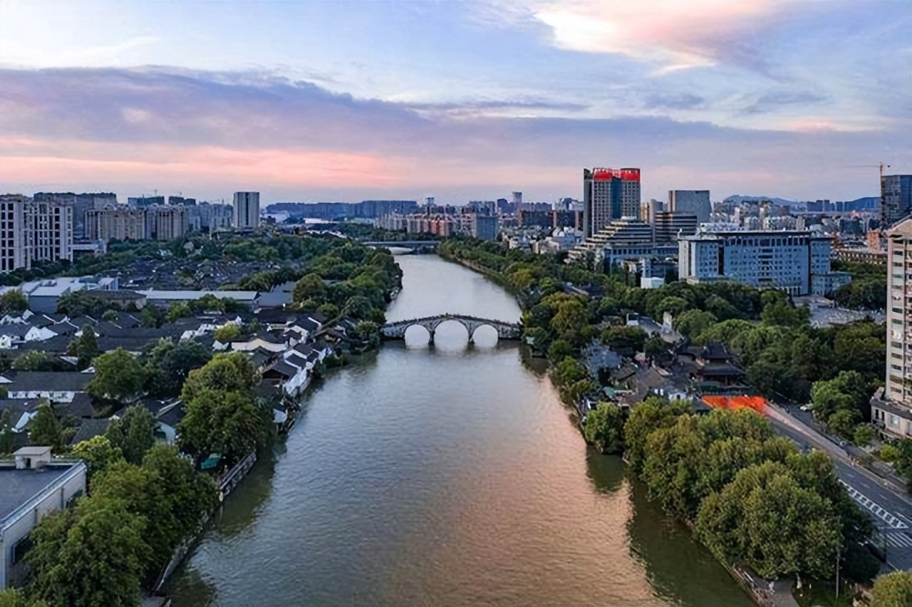 南京为什么说是三省省会城市,南京市堪称哪三个省的省会