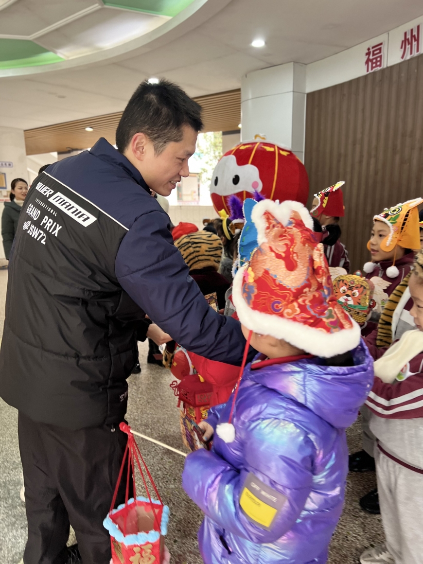 火力全开向未来演讲,虎力全开向未来展板