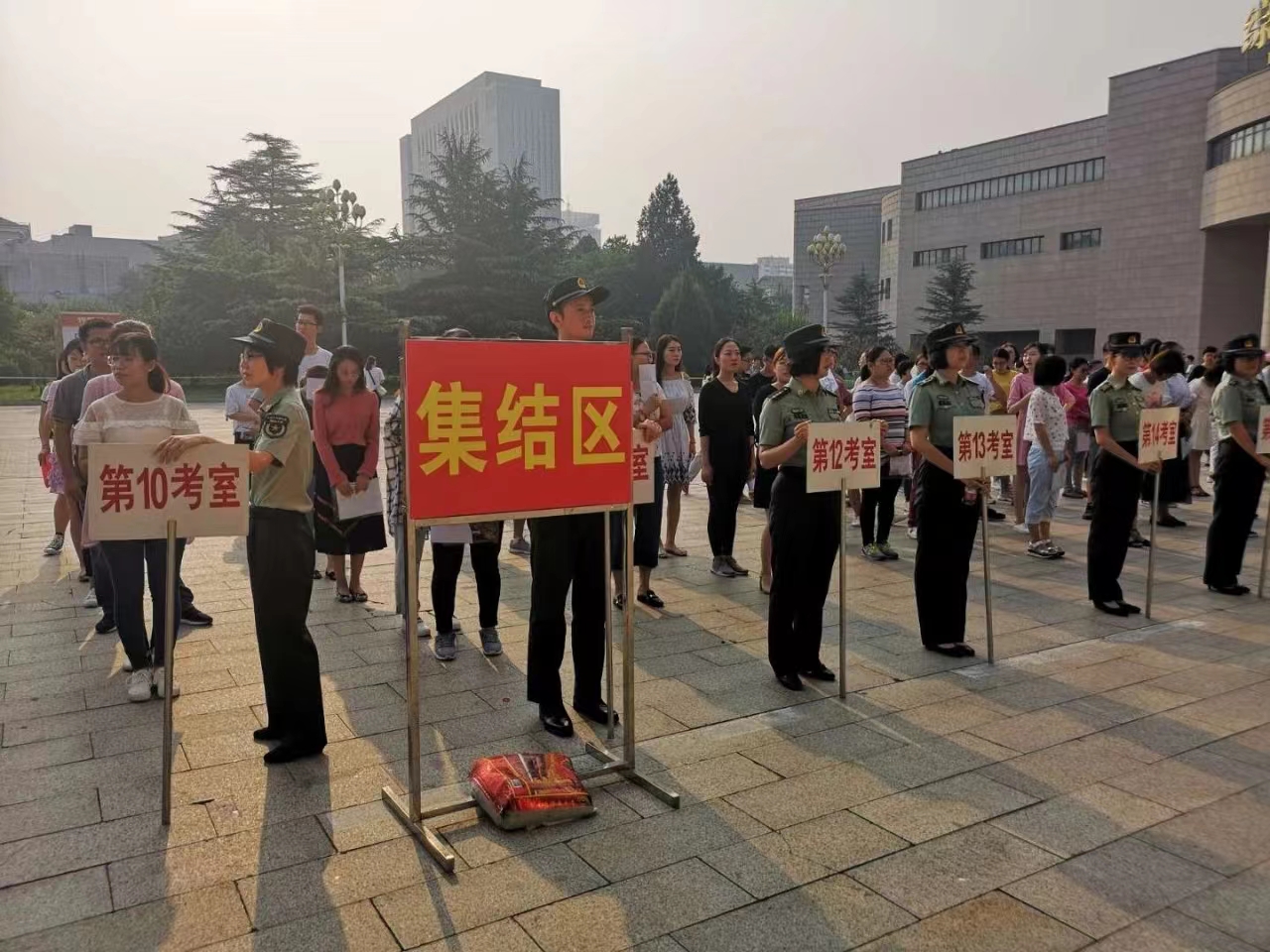 上岸军队文职真实感受,23届毕业生考军队文职还来得及不