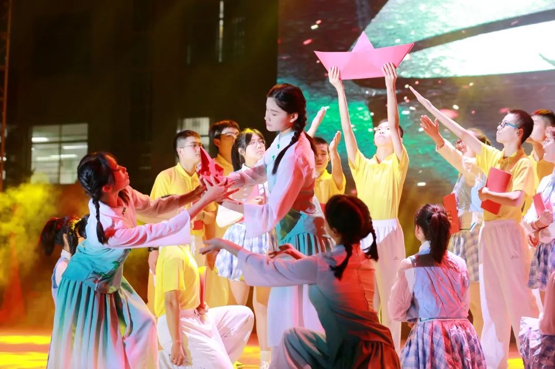 八斗扬帆，为梦起航