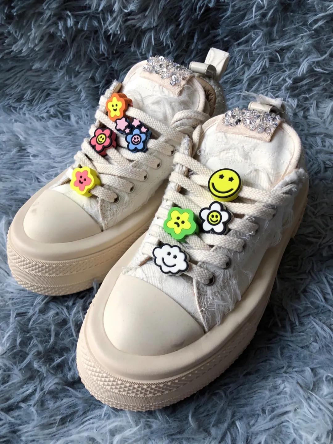 米色厚底鞋穿搭,米色厚底板鞋