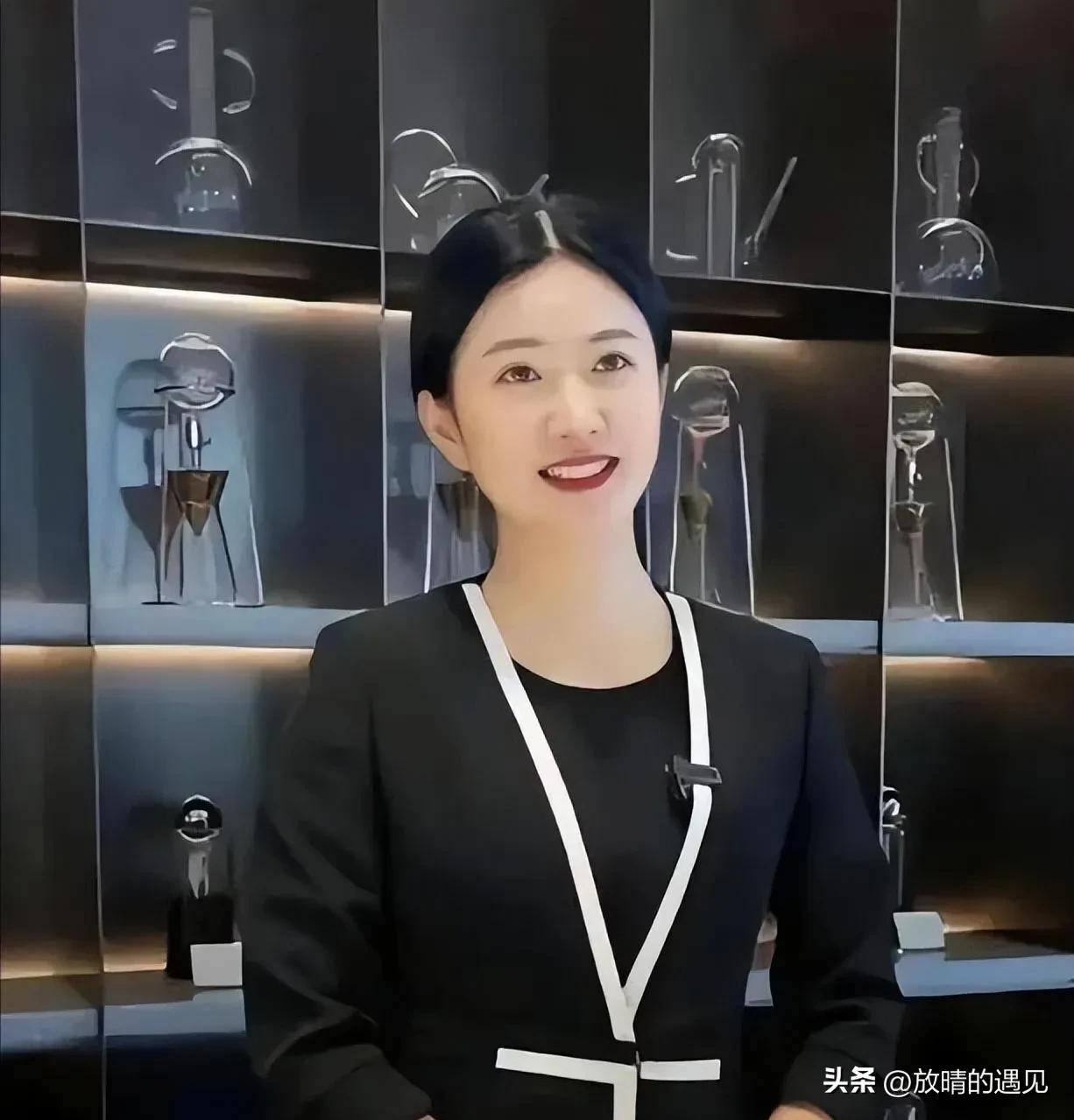 孩子竟从4楼跳了下去,小孩从24楼往下跳