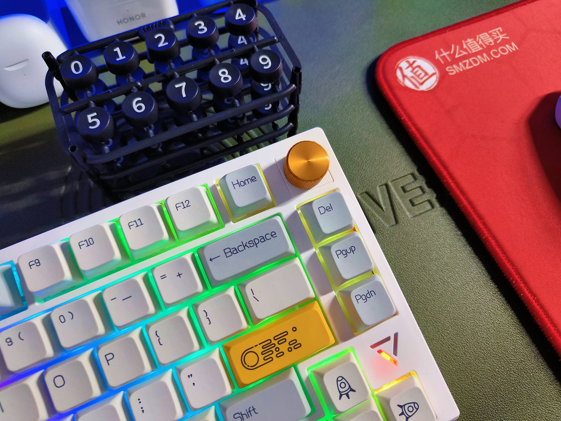 黑爵复古青轴键盘测评,黑爵机械键盘ak996测评