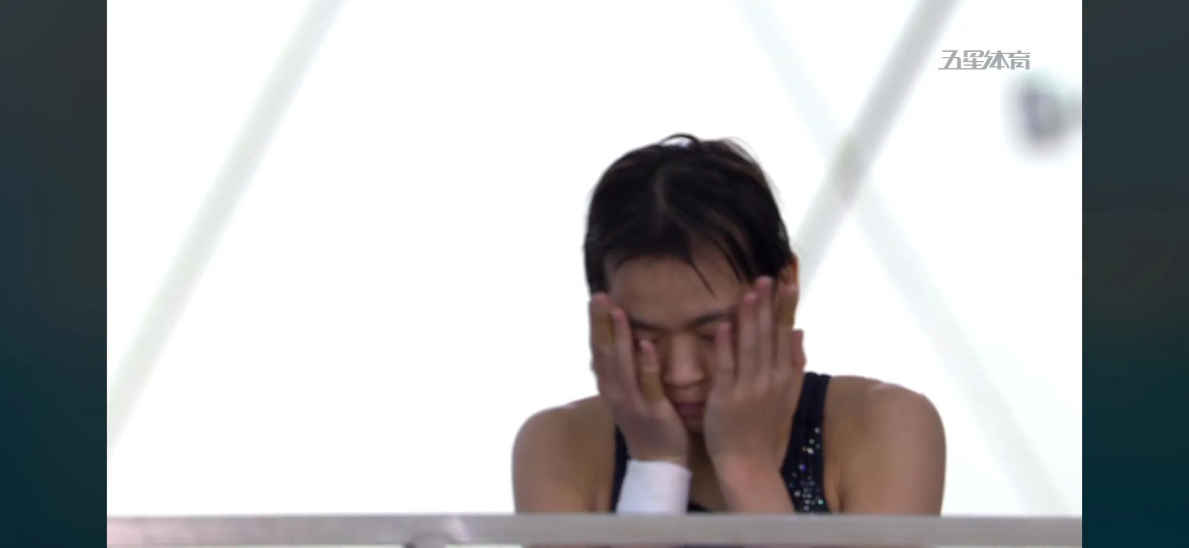 全红婵惜败陈芋汐获亚军,全红婵陈芋汐夺冠画面高清合照