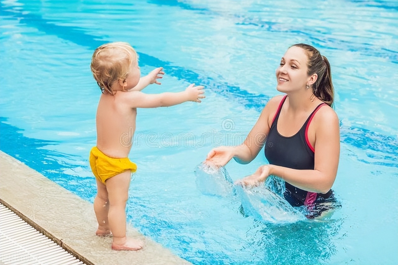 又到了下水游泳需要勇气的季节,又到了游泳季节