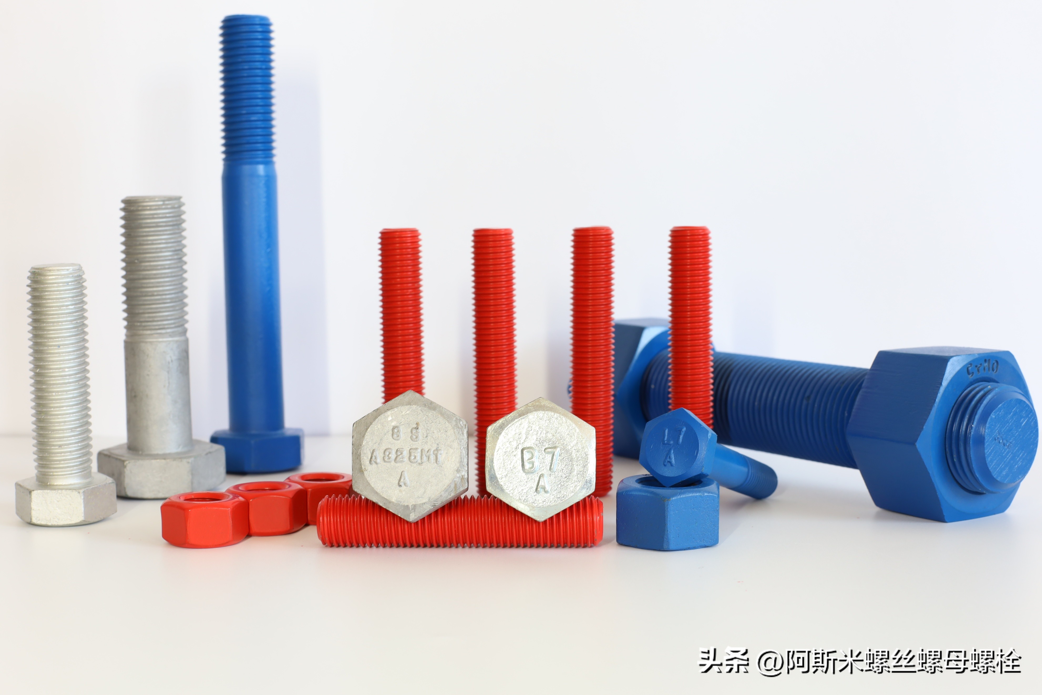 螺丝弄断了怎么取出来,丝断在了螺丝孔里面怎么取出来