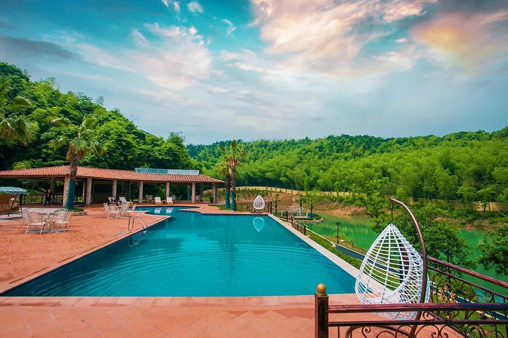 蹇呮墦鍗＄殑绁炰粰閰掑簵,瓒呮帹鑽愮殑绁炰粰閰掑簵