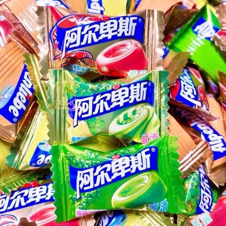 安踏跟香菜联名,安踏香菜联名