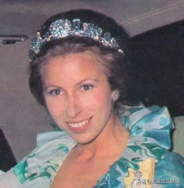 安妮公主参加查尔斯加冕,安妮公主加冕