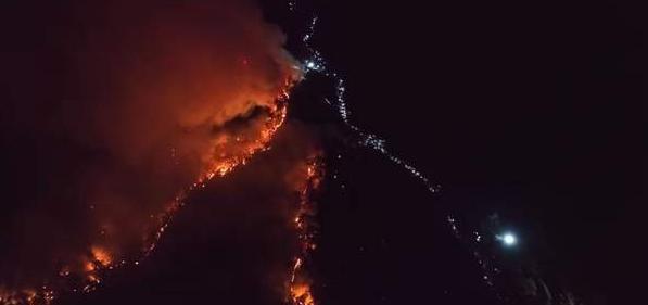 重庆山火救援震撼世界外媒评价,重庆人民为扑灭山火做了什么事