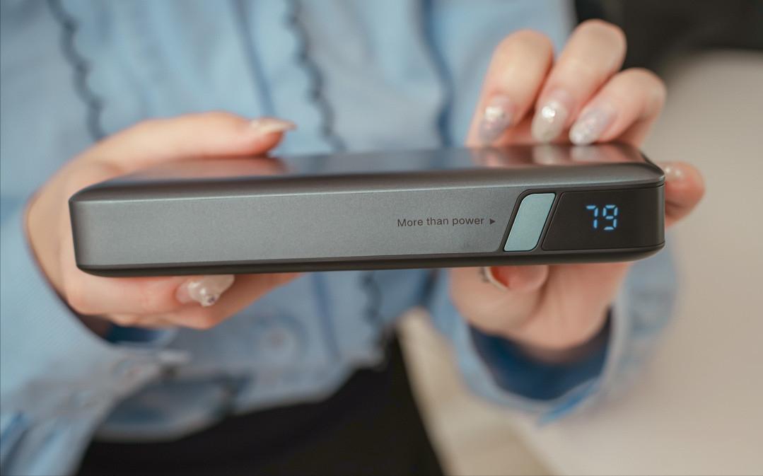 绿联充电宝最高支持多少瓦快充,绿联20000毫安双向快充