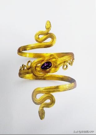 神秘、危险的珠宝题材！被大牌追捧的潮流时尚？45款蛇类珠宝盘点