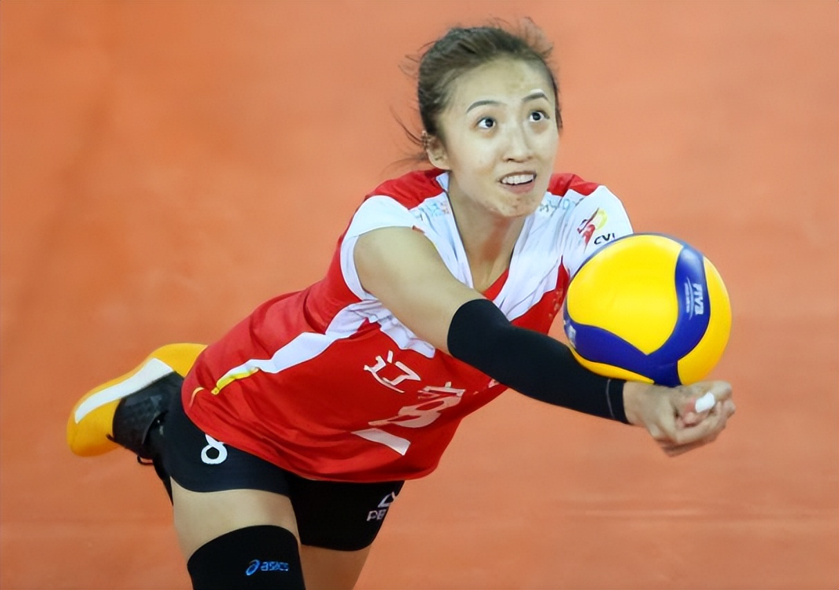 中国女排主教练蔡斌归队,中国女排大名单公布蔡斌