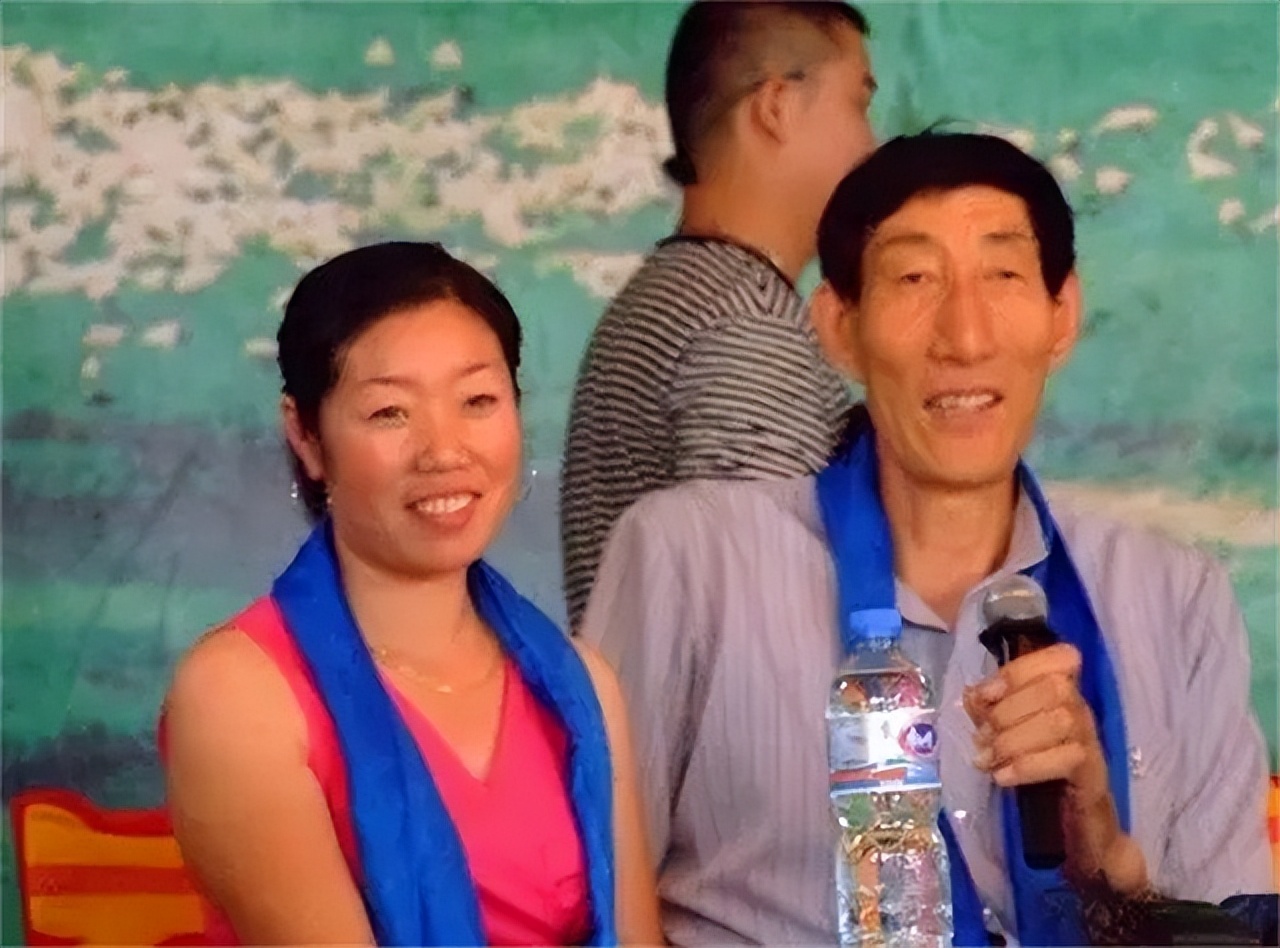 中国2米36巨人鲍喜顺现状,2米巨人鲍喜顺近况