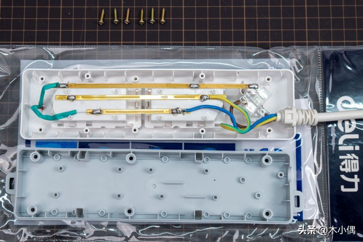 排插各个品牌测评,最好的国产排插拆解对比