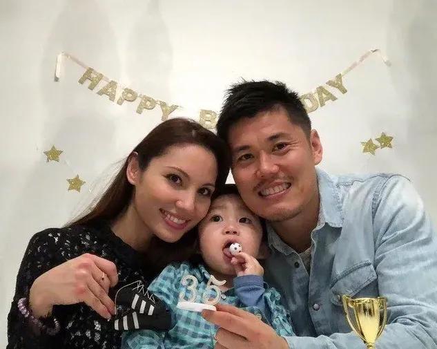 国足太太团颜值爆表,国足太太团斗艳美如画