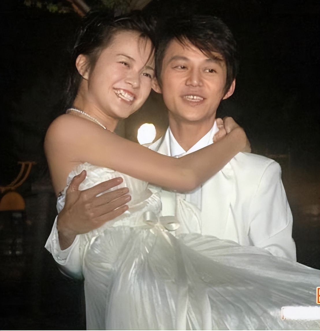 何炅和赵丽颖到底是什么关系,何炅和赵丽颖关系大揭秘