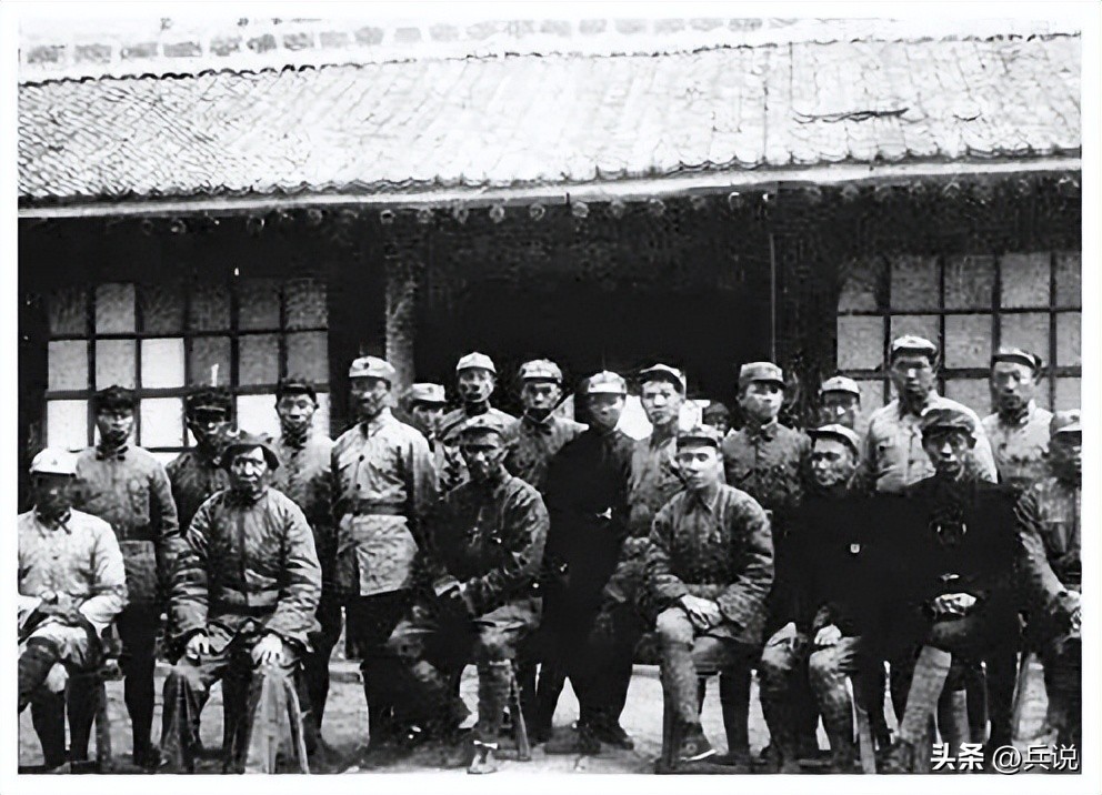 十大元帅排名的微妙：贺老总位居第五，超过徐帅的原因是什么？