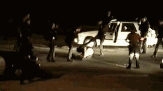 黑人不怕警察怕韩国人？一场自卫反击战让韩国人在美国获得尊重