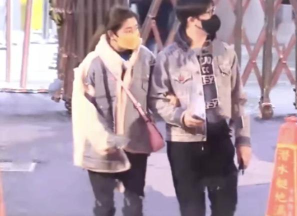 selina张承中恋爱过程,selina前夫张承中分手新闻