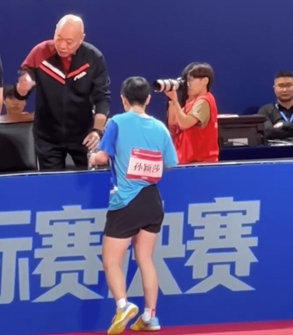 孙颖莎为什么没参加全锦赛,全锦赛孙颖莎粉色衣服