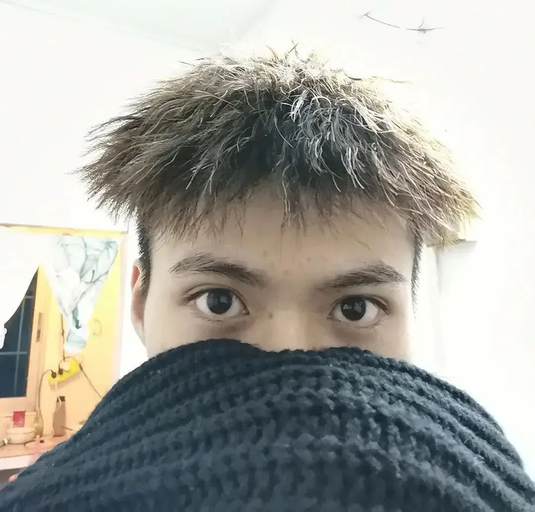 花了200大洋烫头,花200块钱烫的头