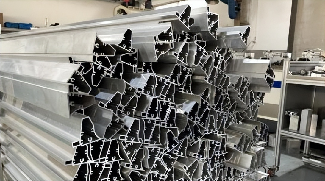 高铁列车车厢中，所使用的铝合金型材，在技术上有什么要求？