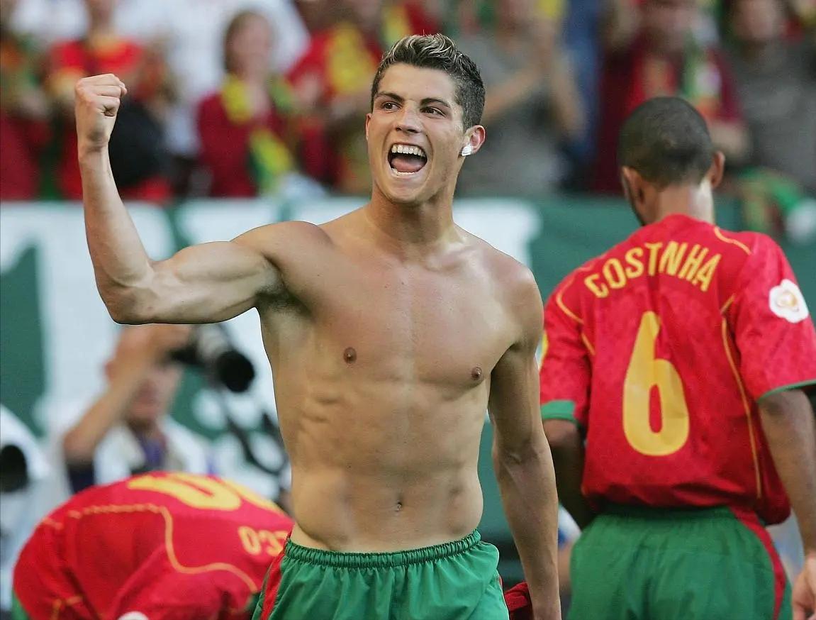 现役顶尖十大足球明星的球员,颜值高的足球明星