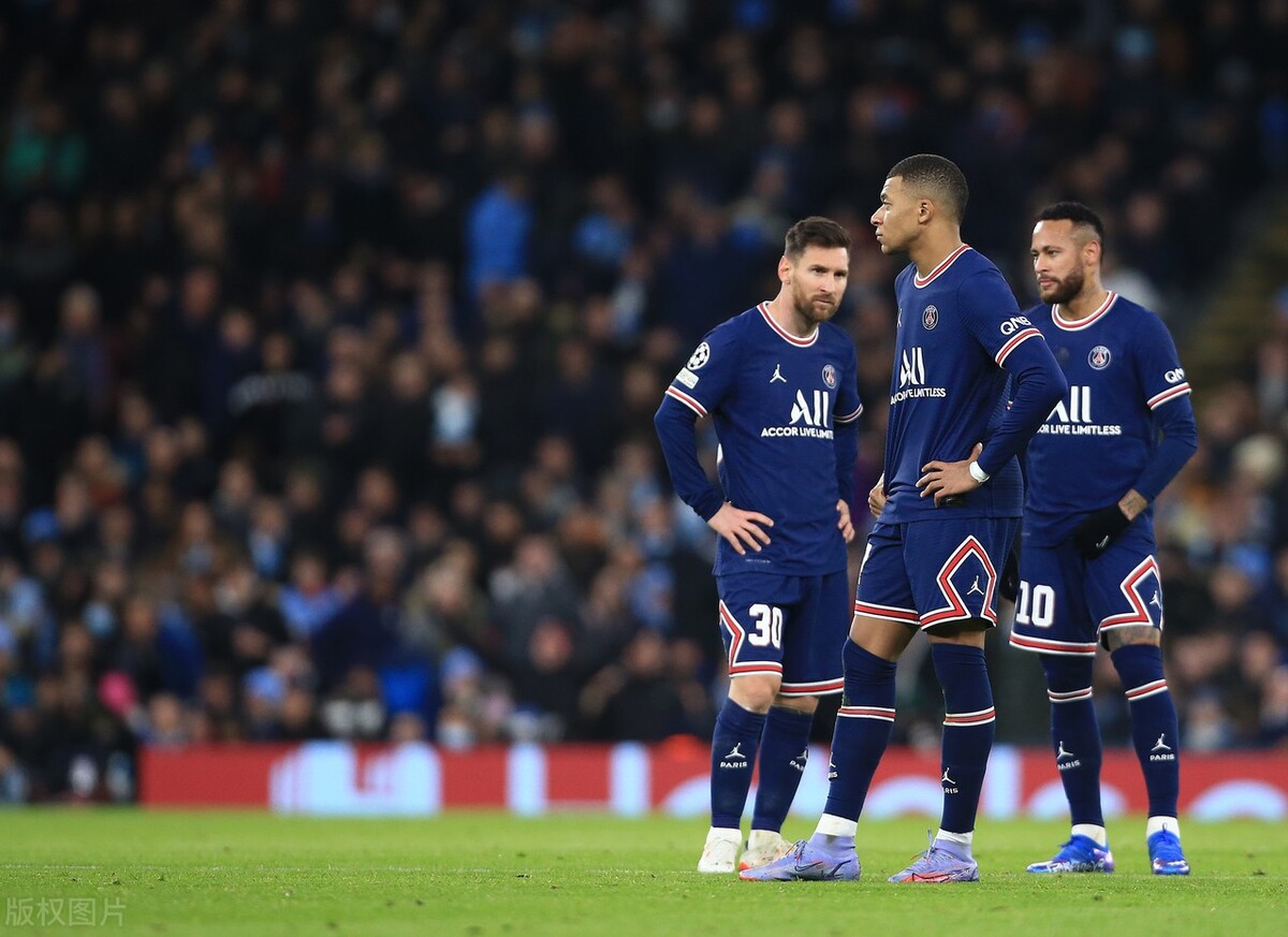 宝刀不老！蒂亚戈.席尔瓦领衔足坛现役35+最强11人皇马成最大赢家