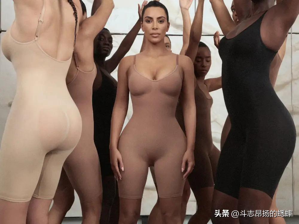 金卡戴珊亿万富翁,金卡戴珊kimkardashian