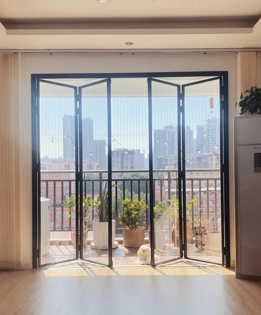 阳台推拉门拆除最小代价,把阳台推拉门拆了真的好吗