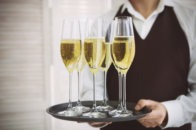 学生党月入10000,适合大学生月入过万的兼职