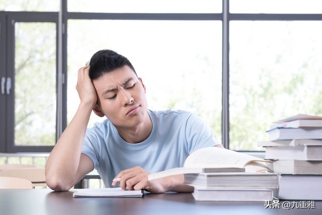 【AI高考作文】青少年呼唤“安静一下不被打扰”的成长空间