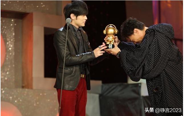 被念错名的女明星,女歌手现场唱错词遭粉丝拆台