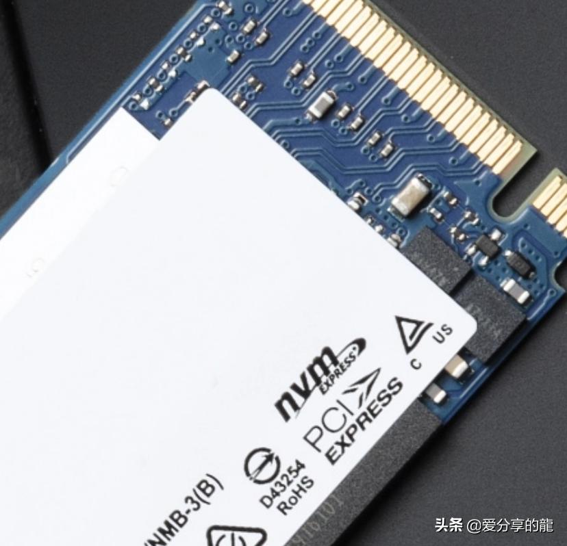 m.2nvme协议固态硬盘盒sata接口,m.2固态硬盘与sata固态硬盘对比