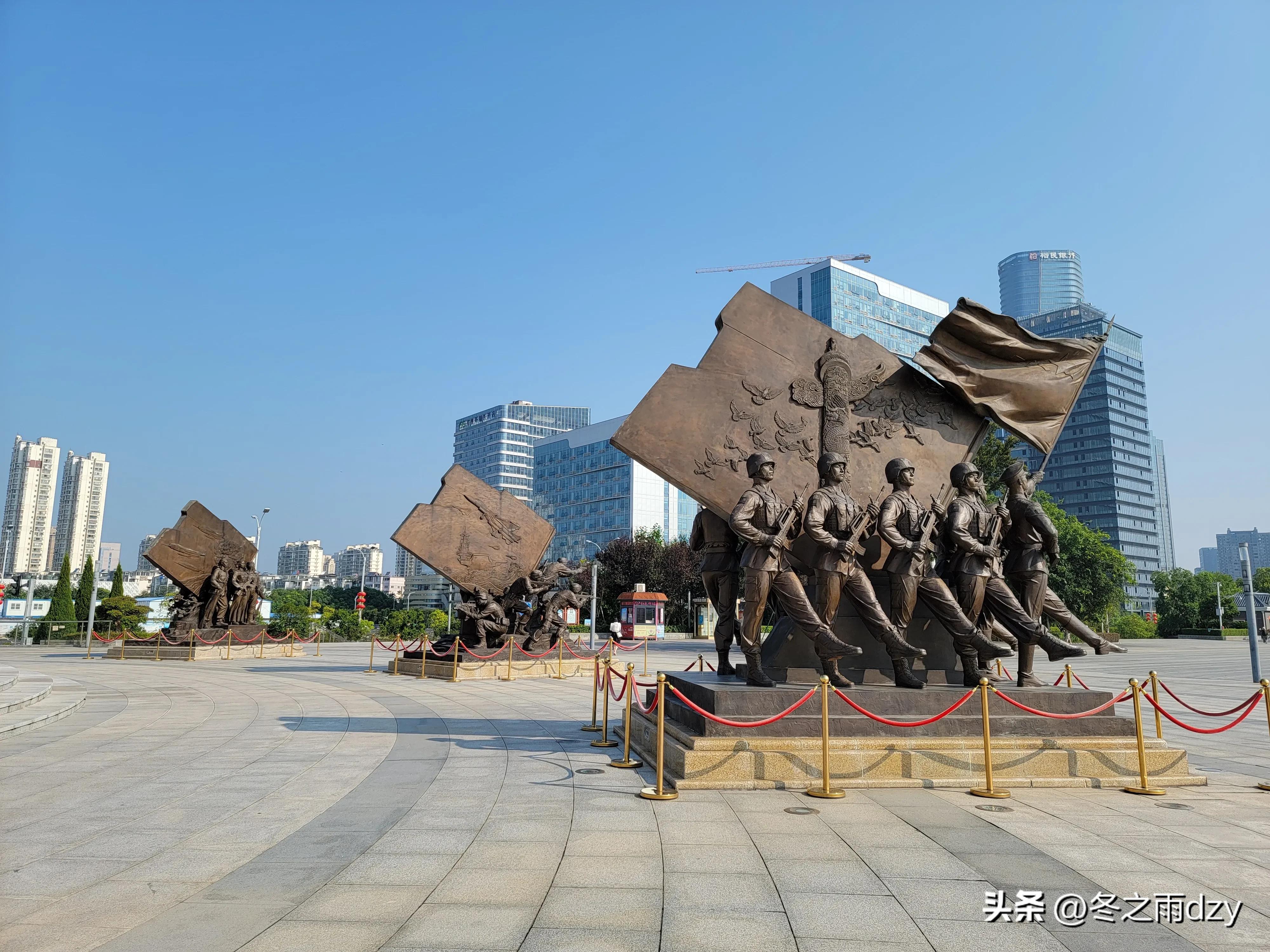 南昌舰主题园凤凰洲湿地公园,凤凰洲建军广场