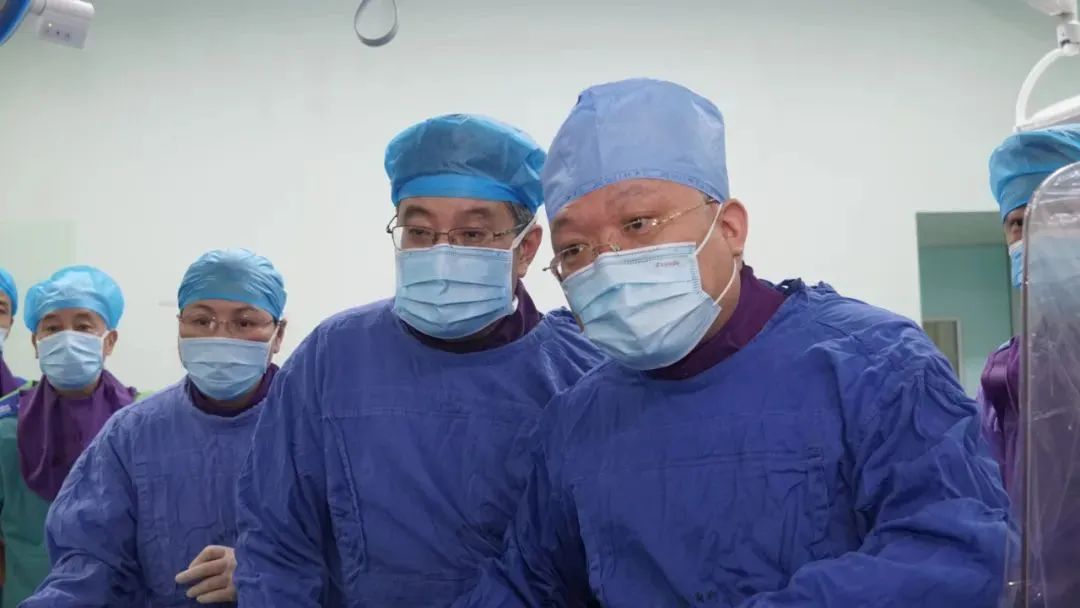 心脏起搏器导线取出困难怎么办,心脏装起搏器排异怎么办