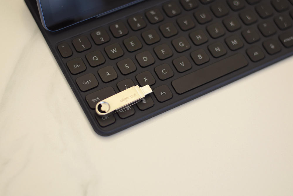 无需供电扩展坞,不用扩展坞可以用电脑连接手机吗