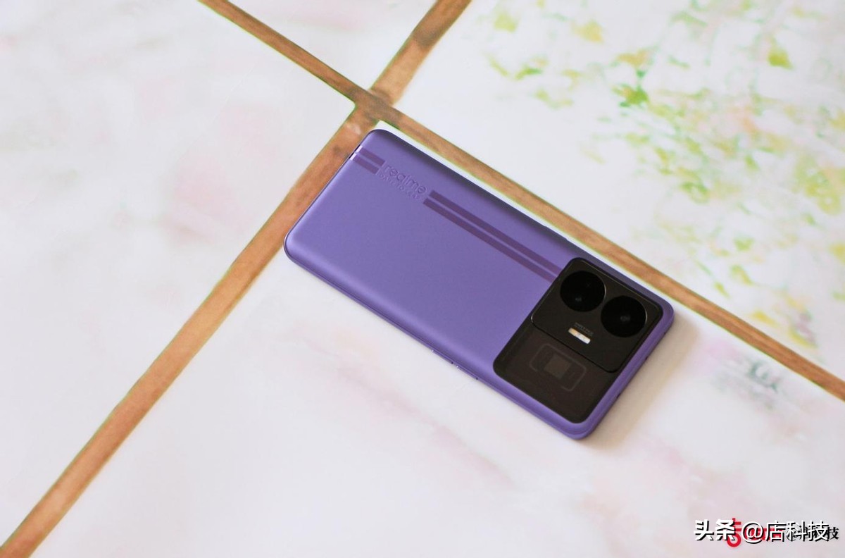 真我gtneo5普通版充电速度,真我gtneo5超级快充