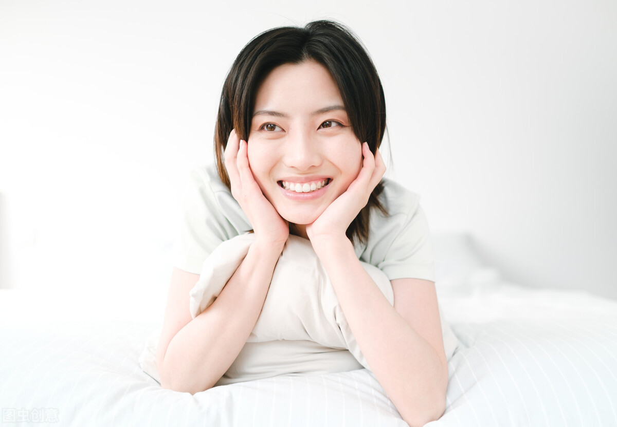 子宫腺肌症b超描述,怎么从彩超上判断子宫腺肌症