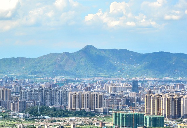 广东普宁十大贫困县,全国百强县广东普宁市