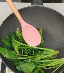 爱仕达不粘锅掉了涂层发黑致癌吗,不粘锅有毒吗会不会掉色