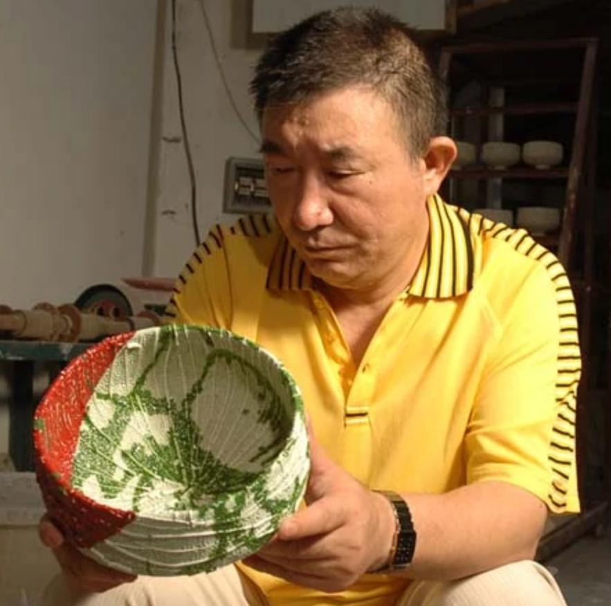 06年一专家出难题，以亿万家产作赌，却被普通电工破解，结局如何