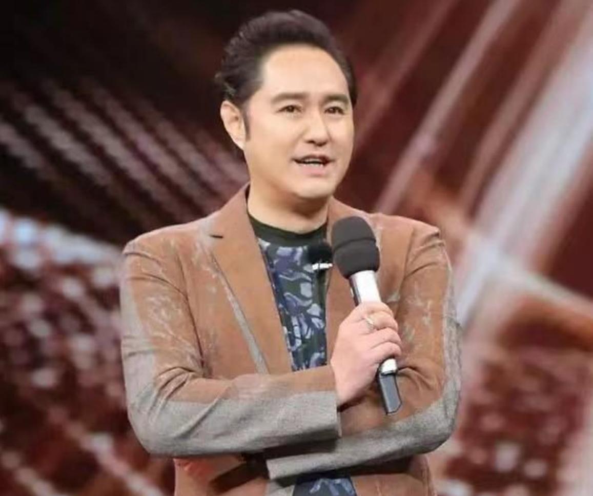 他18岁登上春晚一夜走红,他曾9次登上春晚舞台