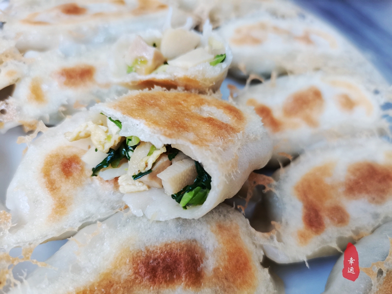 锅贴是封口好吃还是不封口好,锅贴较教程